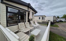 Amazing 2Bedroom Caravan In Lincoln, Tattershall
