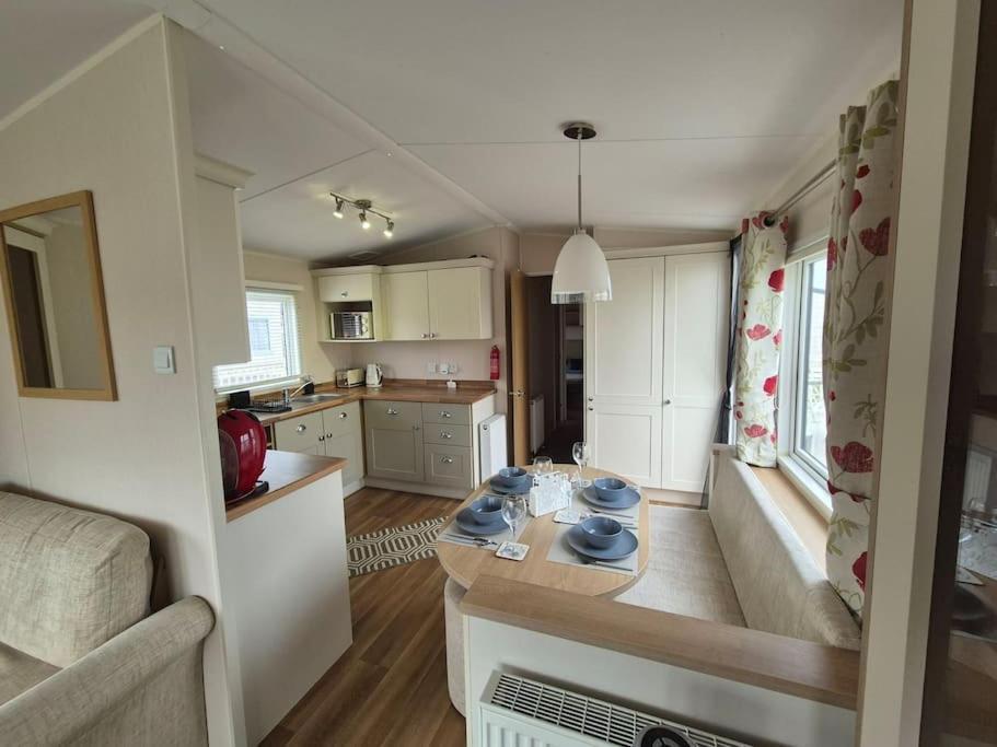 Amazing 2Bedroom Caravan In Lincoln, Tattershall Exterior photo